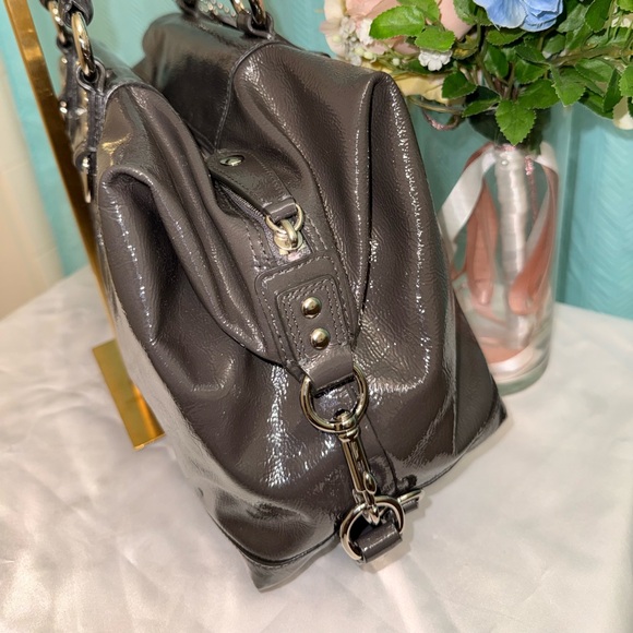 😎 Y2K LEGACY 😎 NWOT - Coach Large Graphite Patent “Madison Sabrina” Satchel - Picture 9 of 12